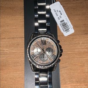 New York and Company watch